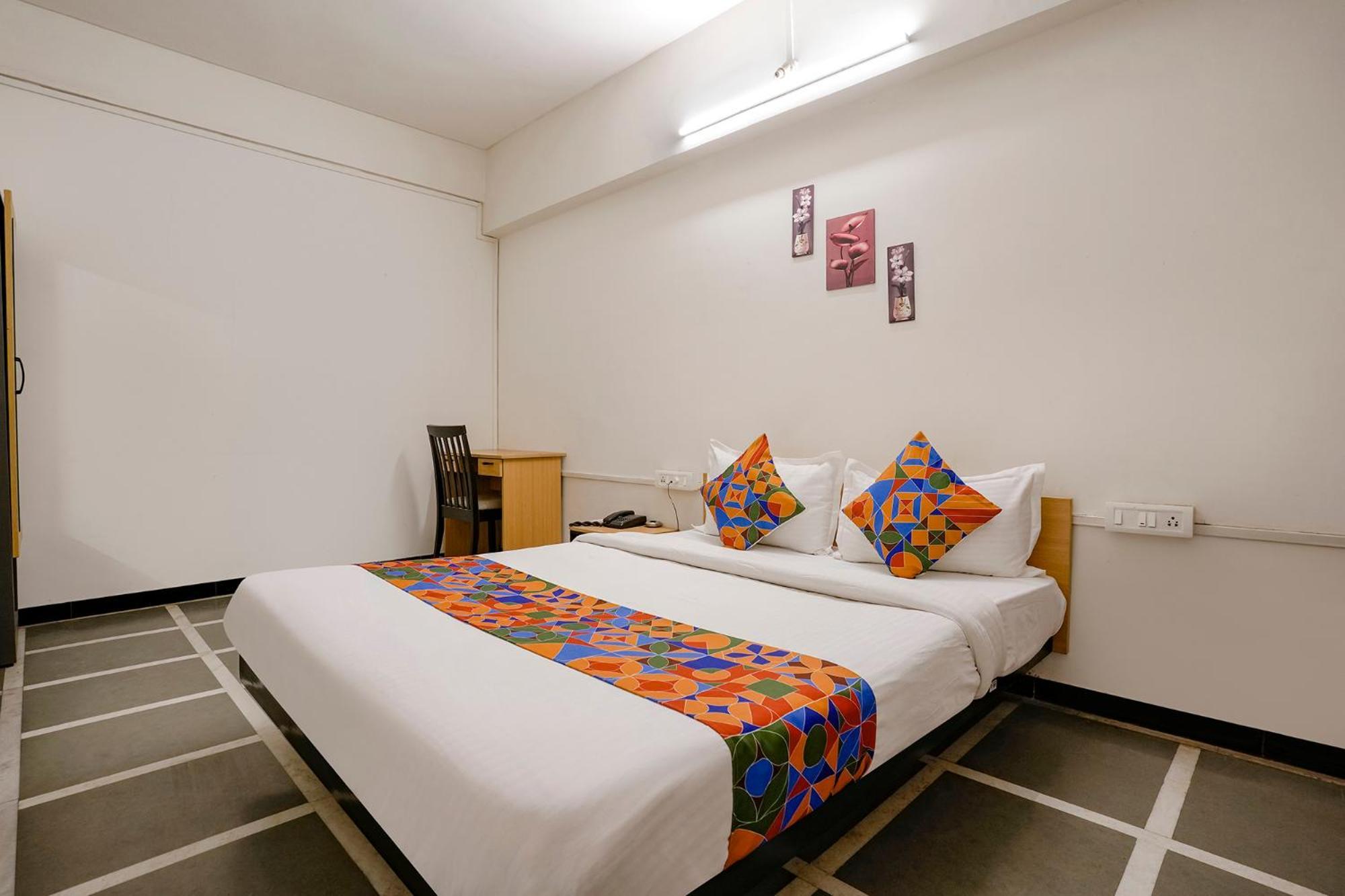 Fabhotel Saubhagya Inn Nashik Buitenkant foto